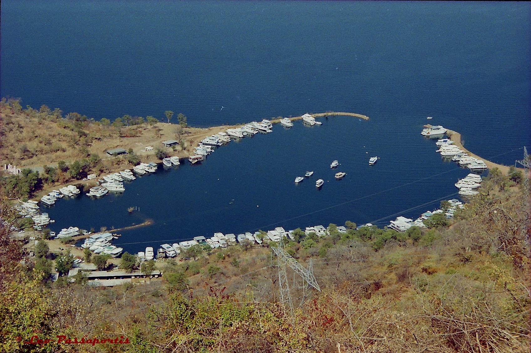 卡里巴（ Kariba ）湖