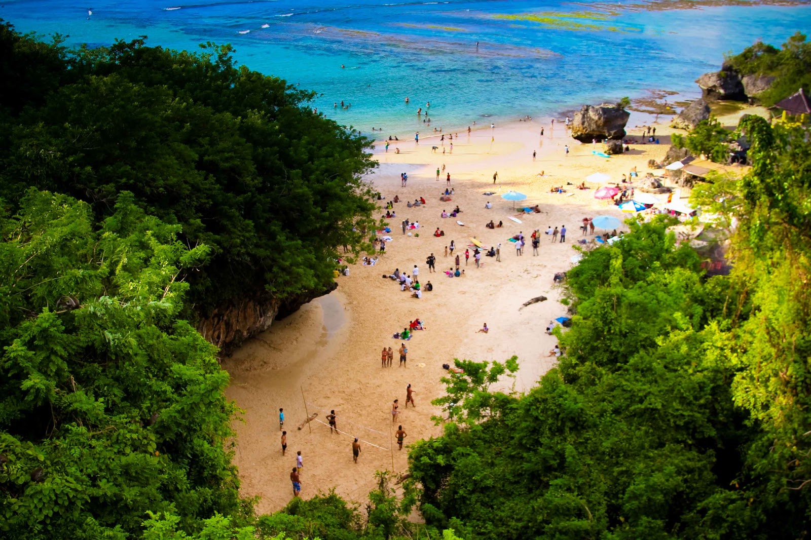 印尼巴东巴东海滩（Padang Padang beach)