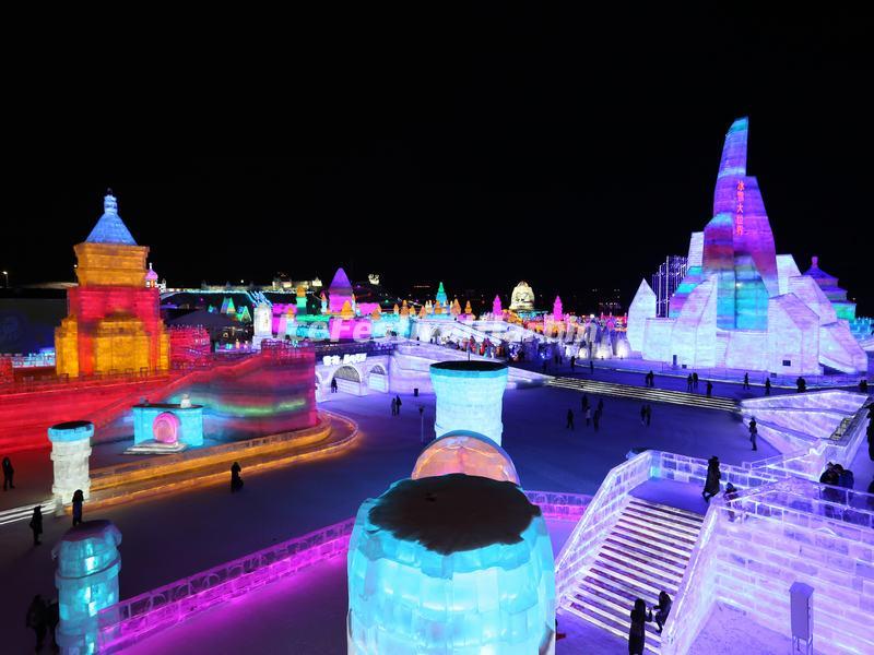 哈尔滨冰雪节亲子游家庭旅游