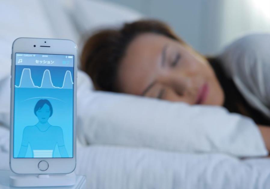 ShowImage smart belt 2breathe smart health device ehealth