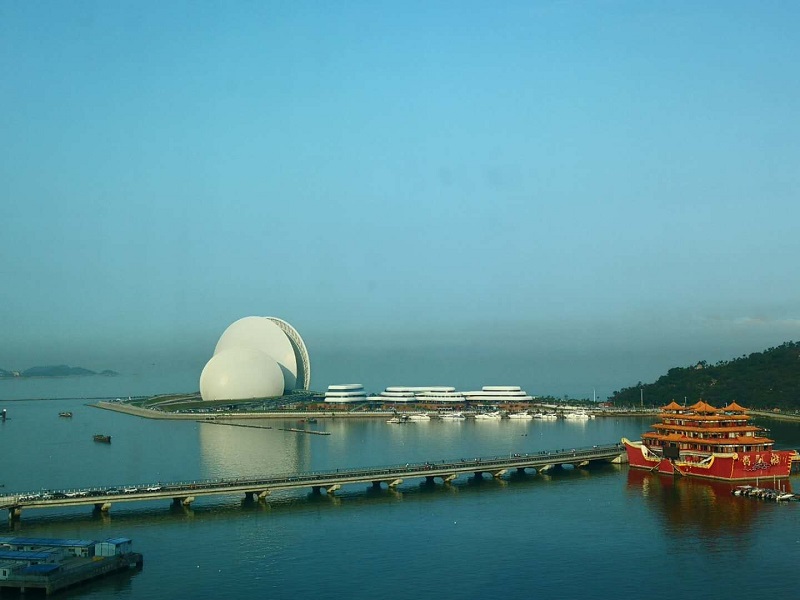 珠海亲子游学珠海歌剧院夜景