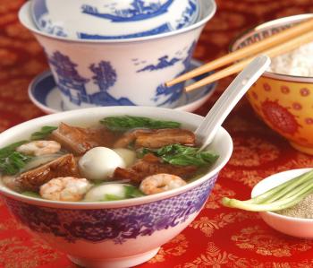 Chinese chicken soup lacquered