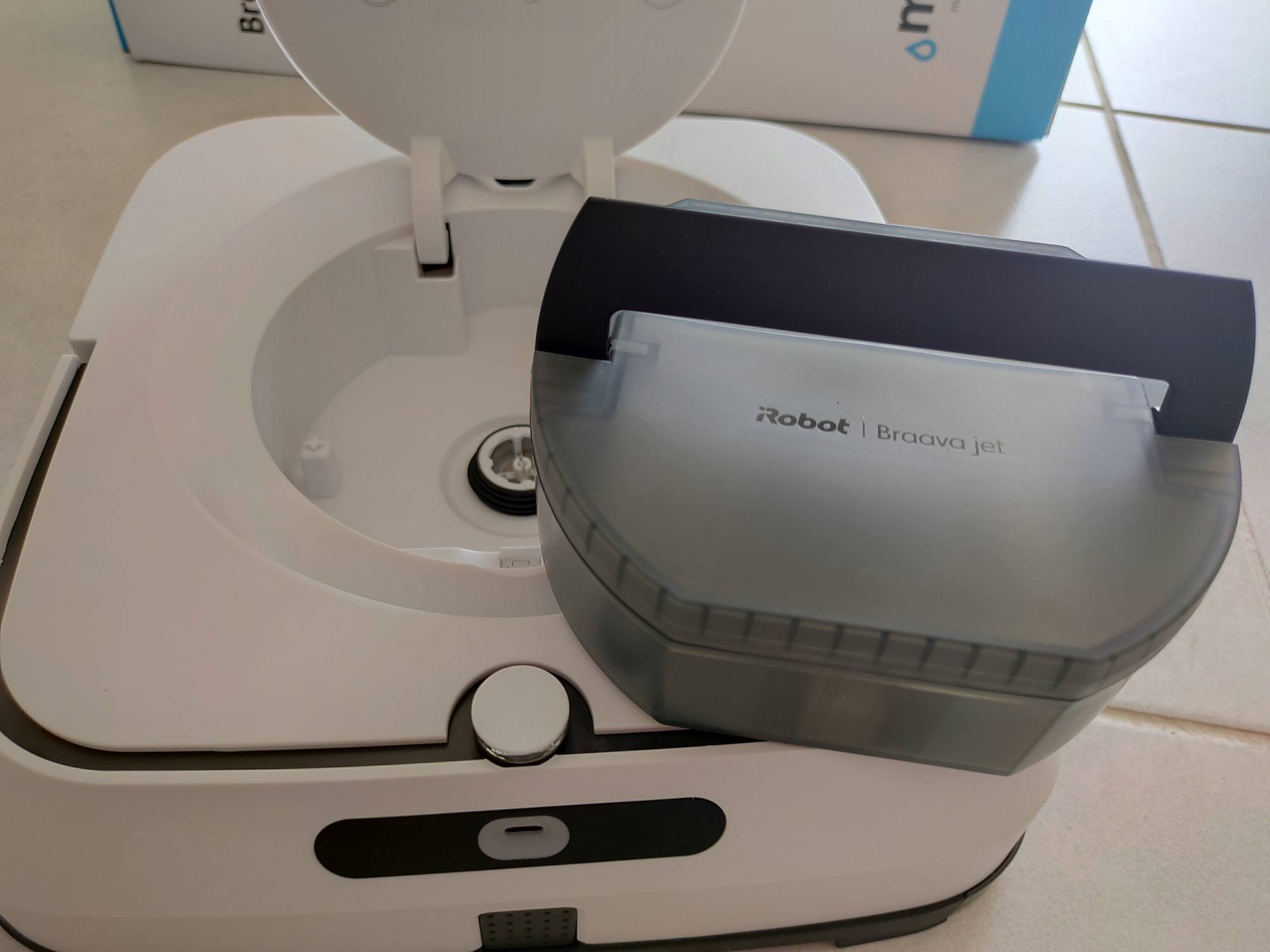 iRobot Braava Jet M6